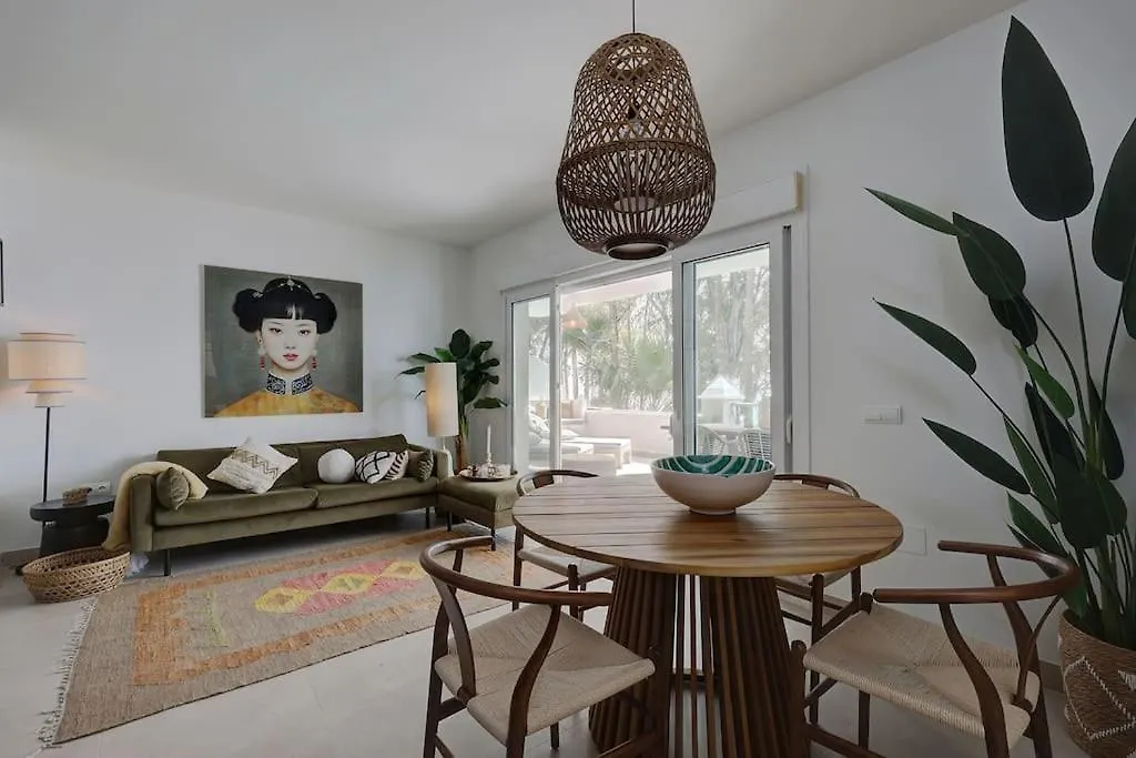 Renovated Apt Aranja: With Big Balcony And Sea View Estepona Appartamento