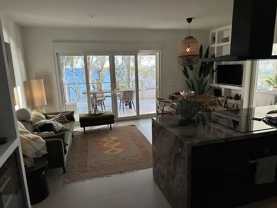 Renovated Apt Aranja: With Big Balcony And Sea View Estepona Apartment