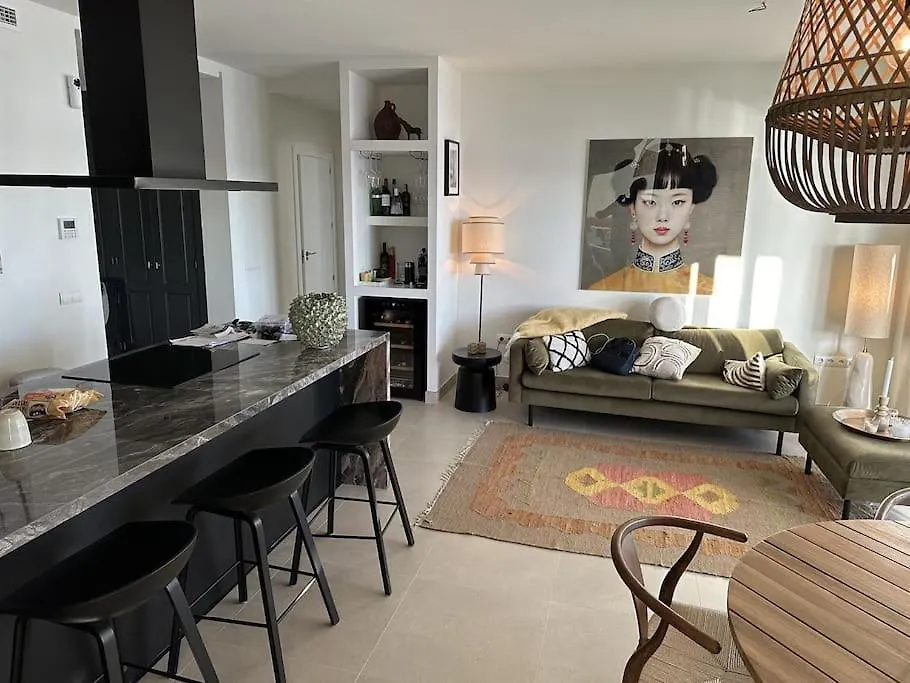 Apartment Renovated Apt Aranja: With Big Balcony And Sea View Estepona